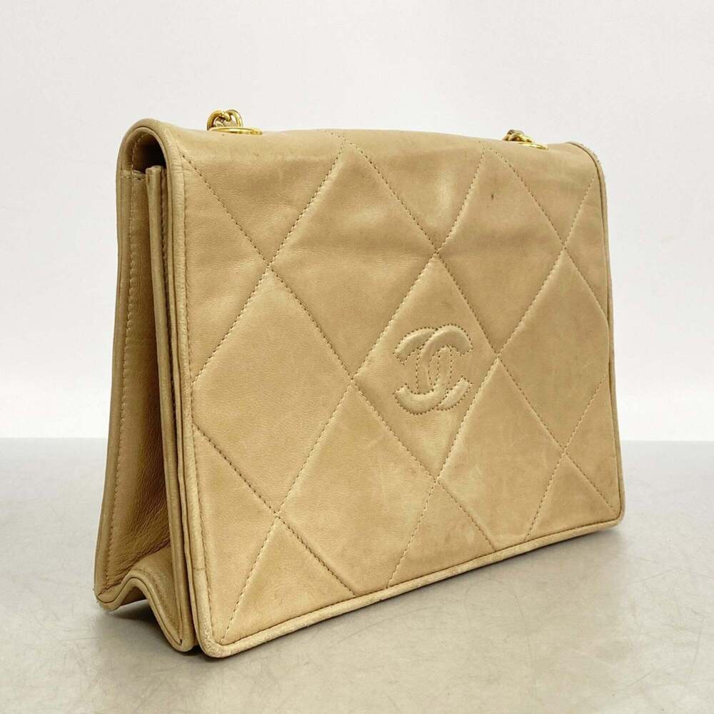 CHANEL Cream Lambskin Leather Shoulder Bag - Picture 2 of 14
